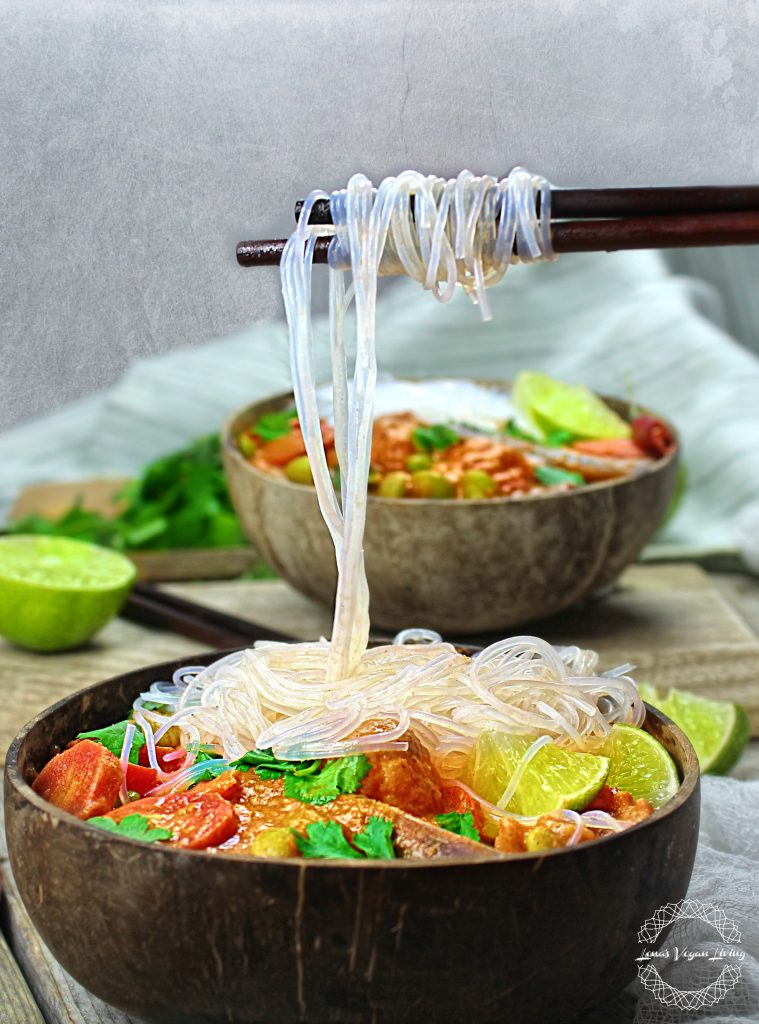 Sweet and Spicy Thai with Assorted Veggies in flavorful sauce is must try recipe, especially for Thai food lovers. 
